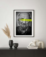 FROOSTY | Christian Kernchen - YELLOW IN YOUR FACE - portrait of homeless old man with color stroke - Artwork - Kunstwerk - Artprint - Kunstdruck - black and white - schwarz weiß - color - farbig - Farbstrich - limited Edition - limitierte Auflage - Hahnemühle - frosty
